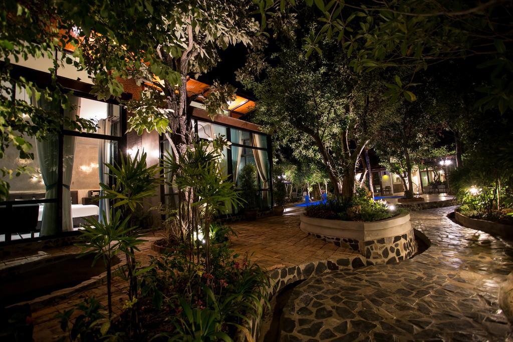Foresto Sukhothai Guesthome Exterior foto